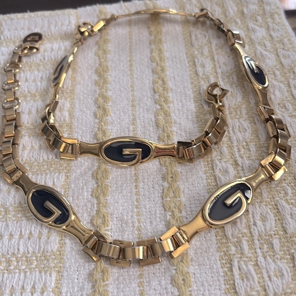 GUCCI Gold and Black Women's Belt - Picture 3 of 12